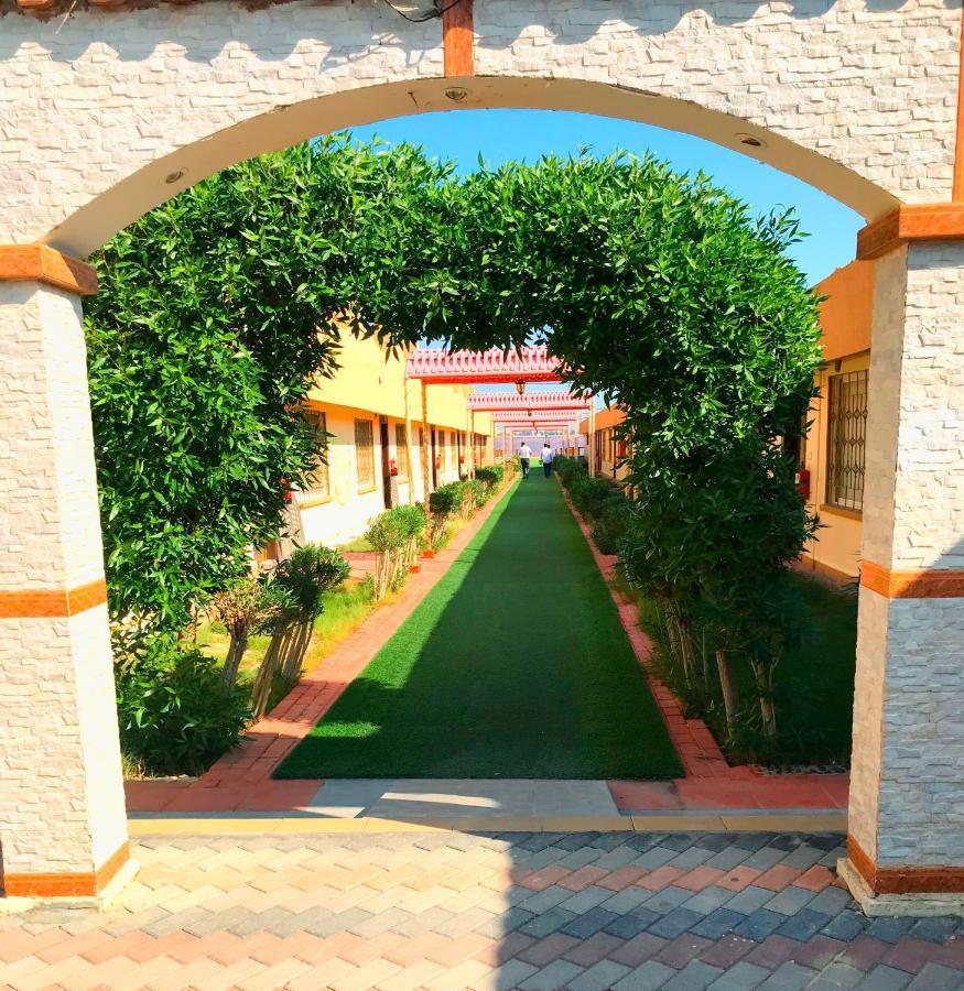 منتجع وشاليهات مورجان الشرق - للعائلات فقط - Dammam Exterior photo